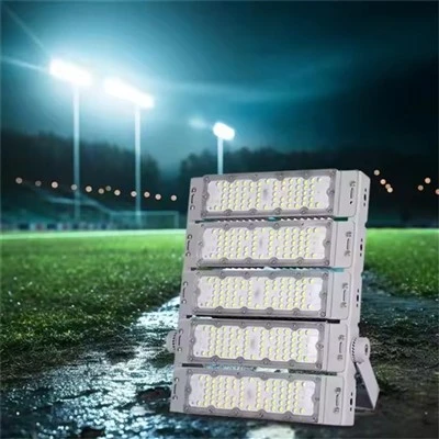 Reflektorok Tower Stadion Fények